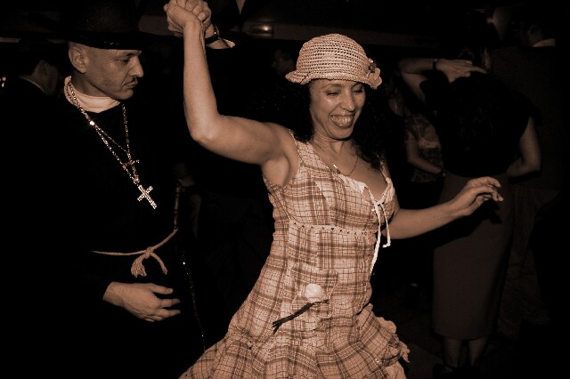 min 2006 10 29 guinguette mp 353 sepia